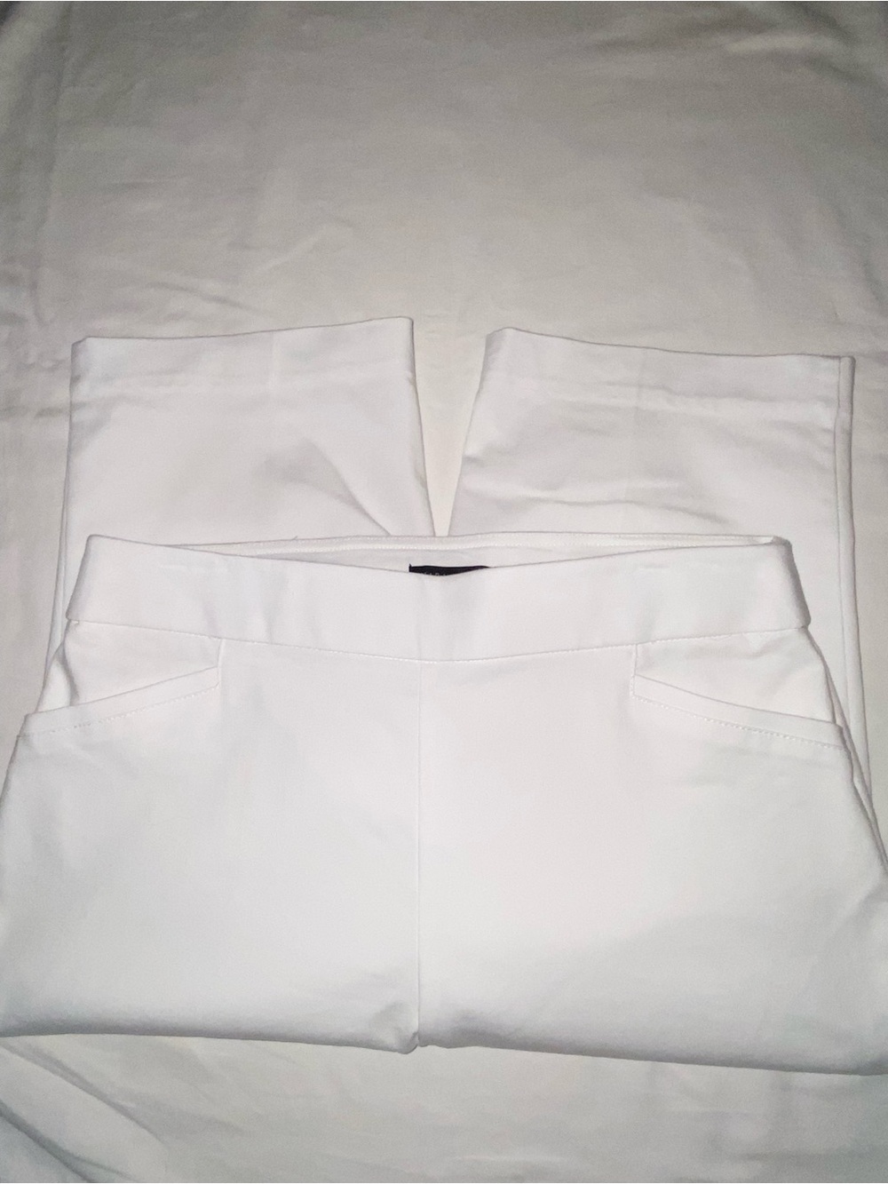 Women's White Capri Pants